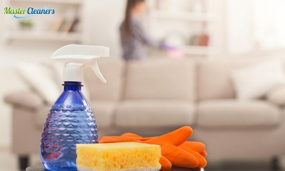 How do you clean a messy house in one hour?