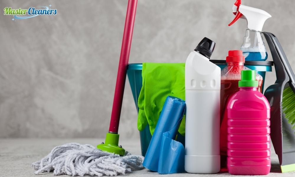 How long should it take to clean a 3 bedroom house?